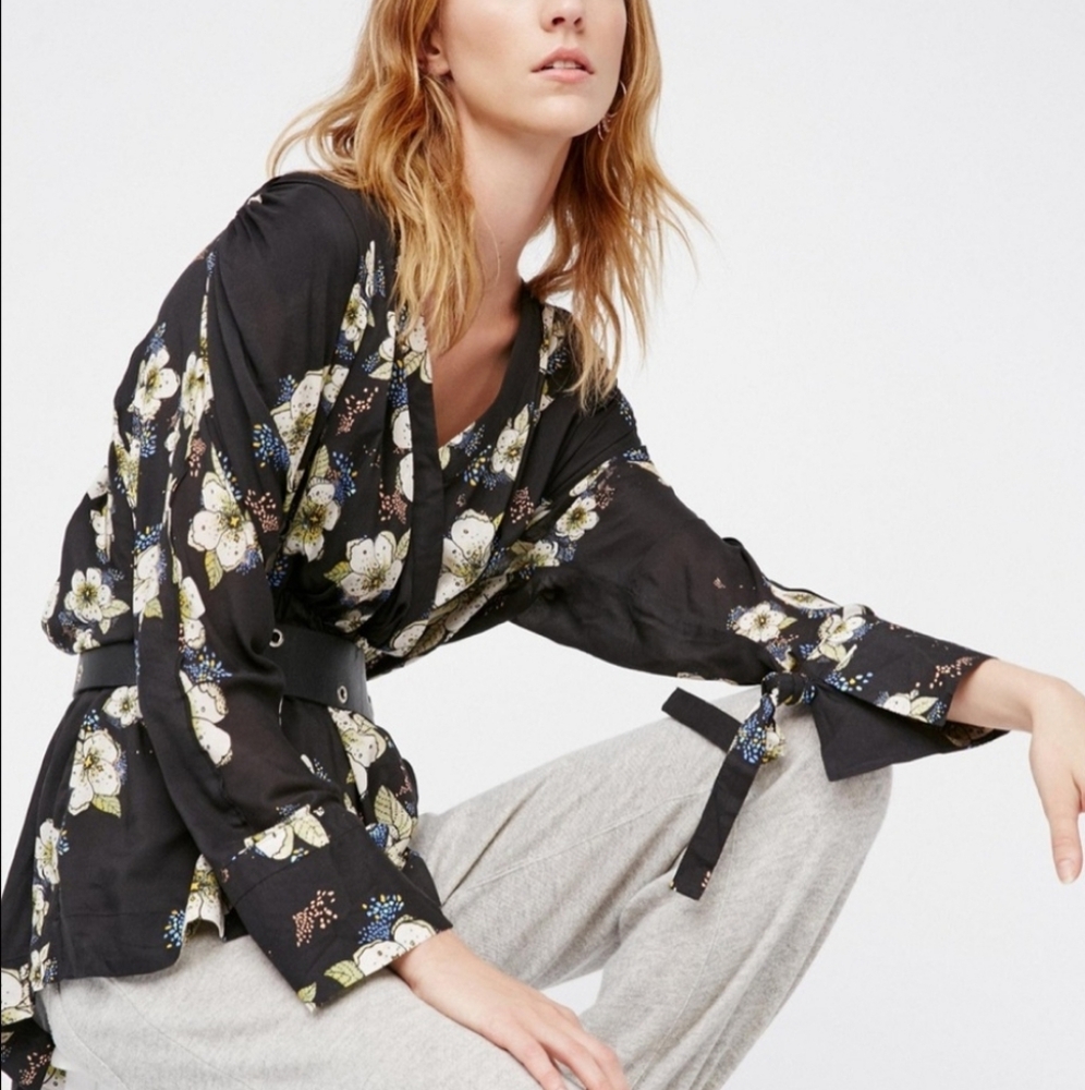 Free People Tuscan Dreams Whimsical Floral Long Sleeve Tunic in Black
